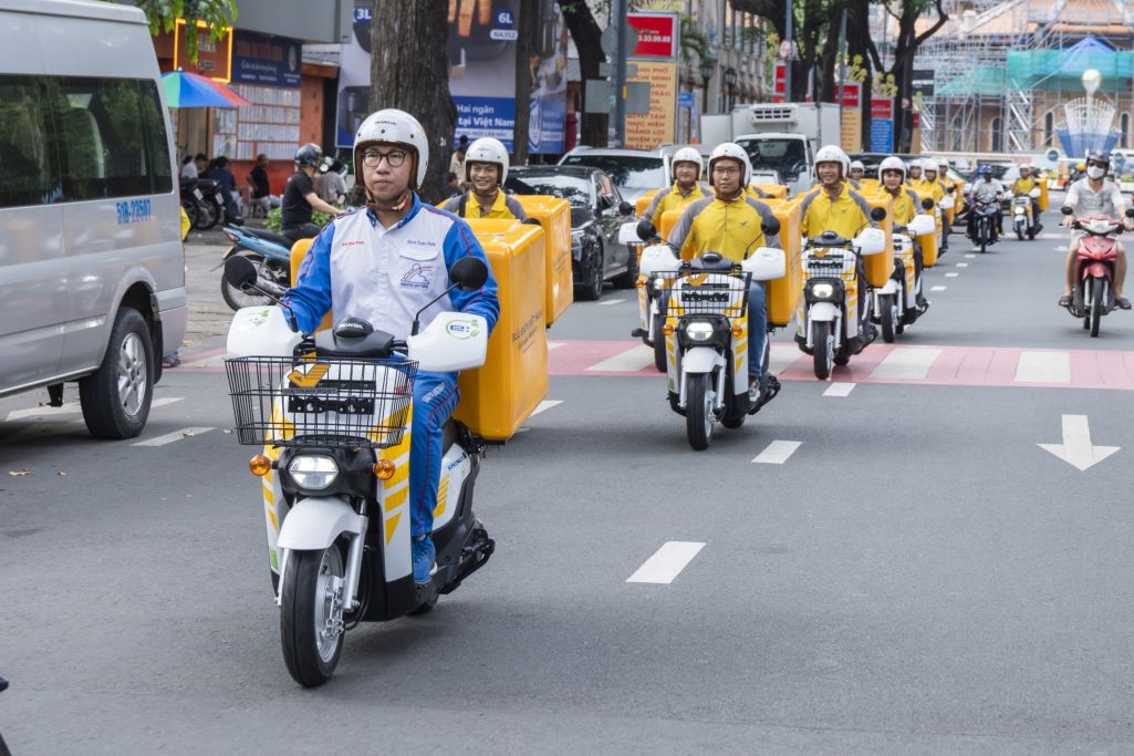 Từ 2026, chỉ xe điện mới được phục vụ giao hàng, xe công nghệ Từ 2026, chỉ xe điện mới được phục vụ giao hàng, xe công nghệ