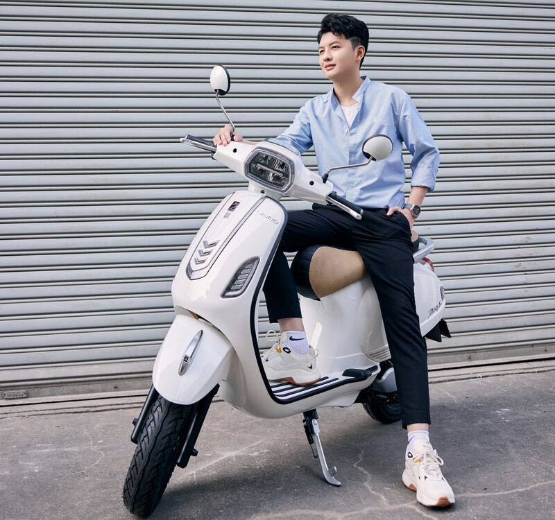 Vì sao bắt buộc phải gắn gương chiếu hậu cho xe 50cc?