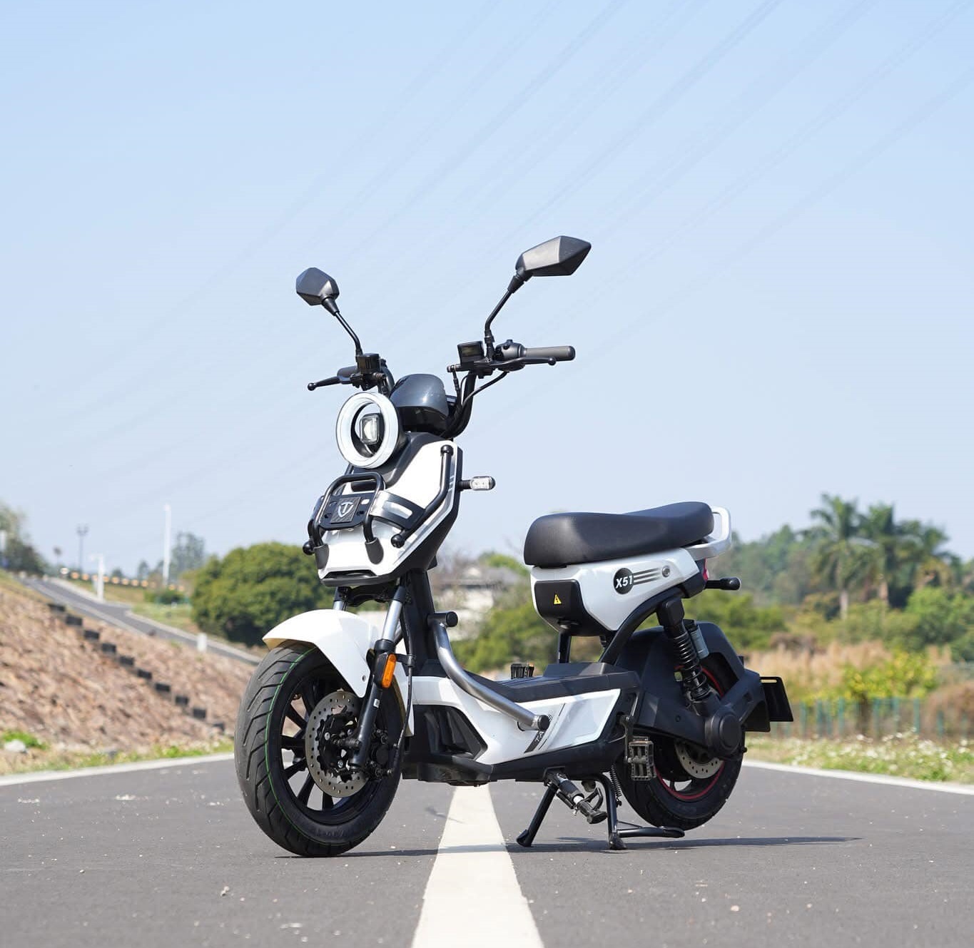 Ắc quy xe máy 50cc có giống với xe máy điện? Biết để không nhầm lẫn