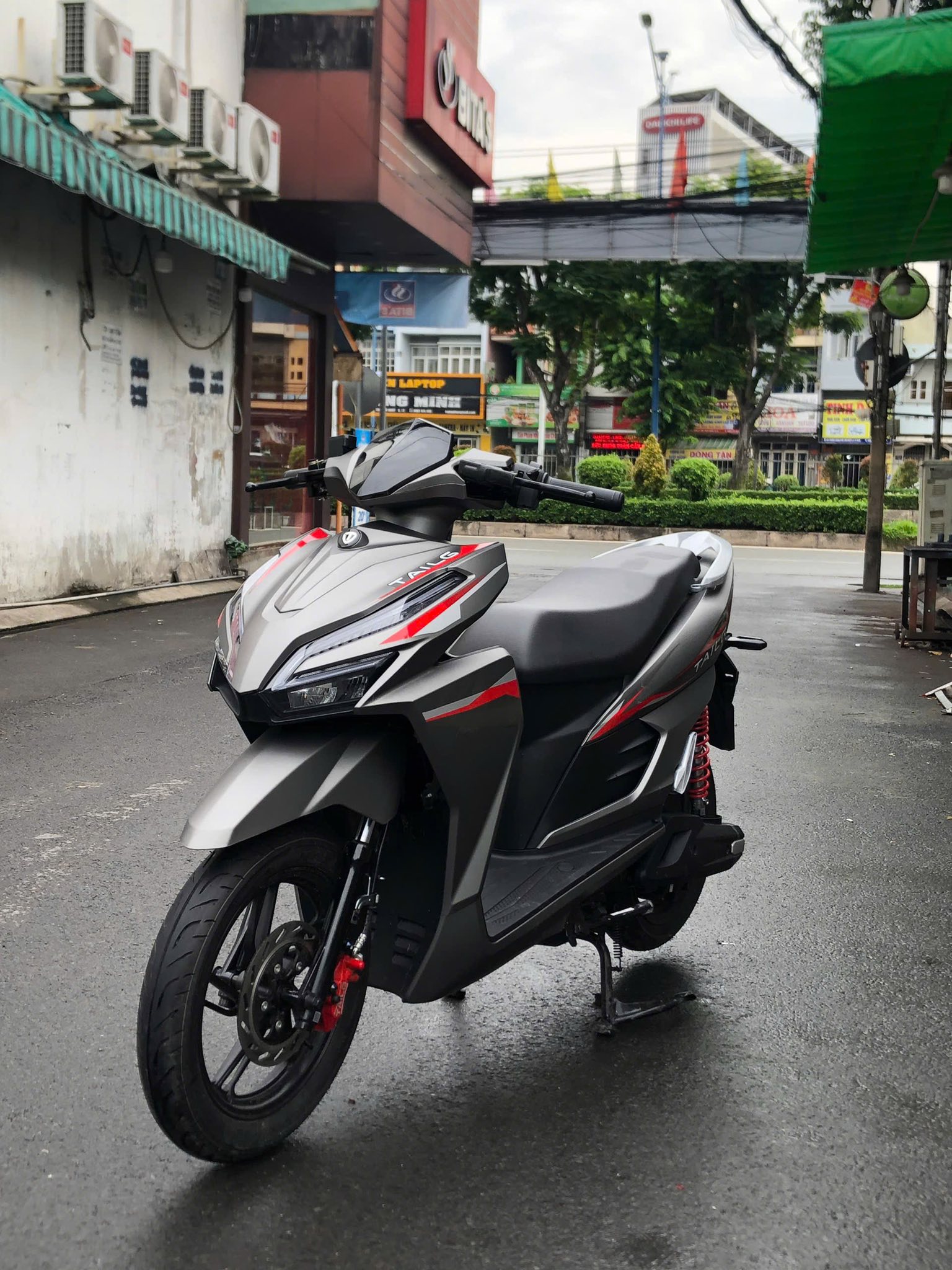 Từ ô nhiễm đến tiên phong: Cuộc cách mạng xe điện Trung Quốc và những góc nhìn tại Việt Nam Từ ô nhiễm đến tiên phong: Cuộc cách mạng xe điện Trung Quốc và những góc nhìn tại Việt Nam
