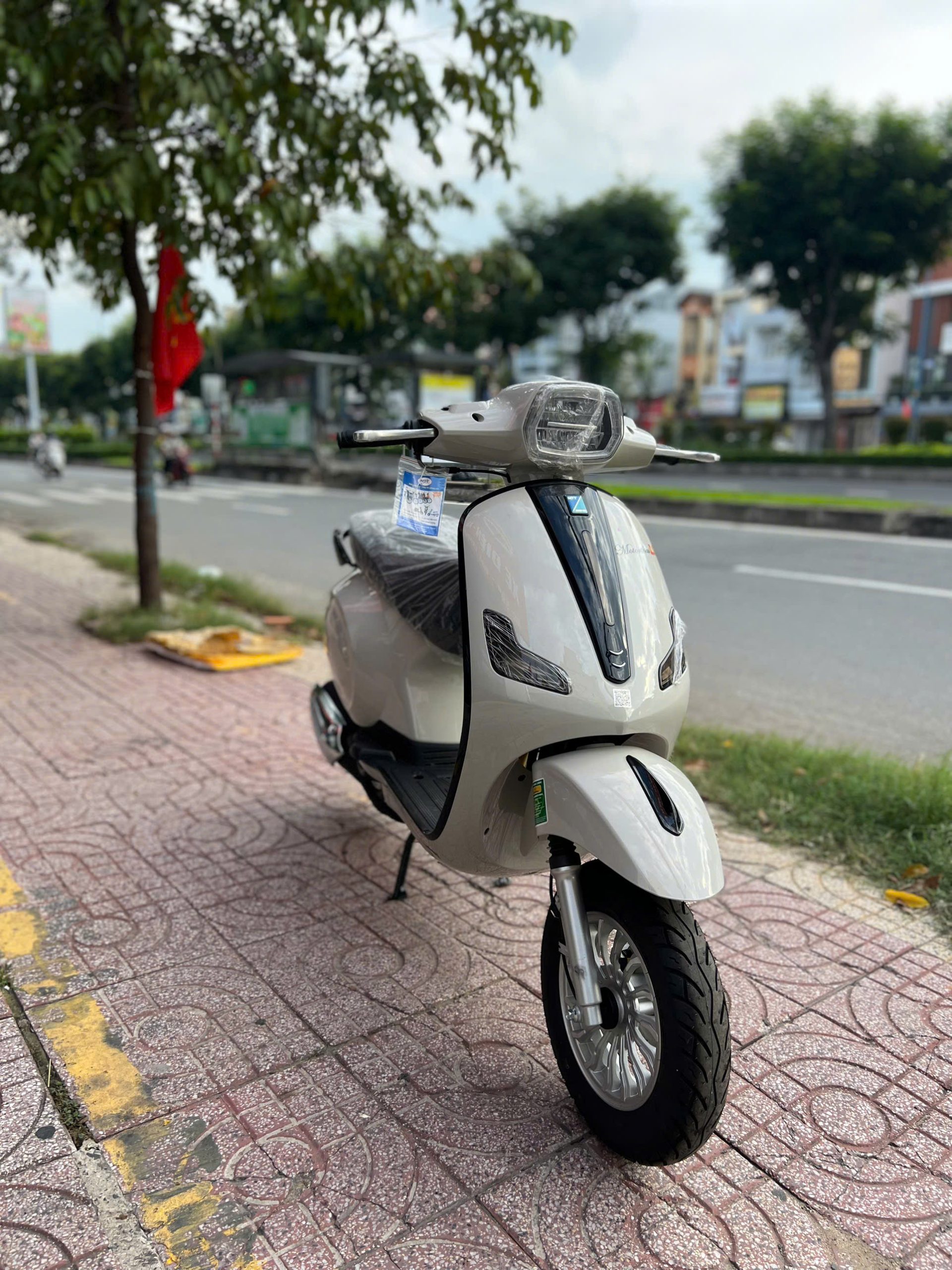 Nguyên nhân bình xe điện mới thay 1 tháng nhưng bị phồng lên, có phải do bình dỏm Nguyên nhân bình xe điện mới thay 1 tháng nhưng bị phồng lên, có phải do bình dỏm